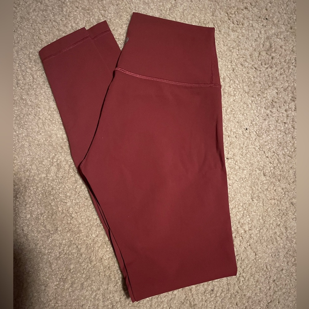 Lululemon Wunder Under High rise size 6 28” length